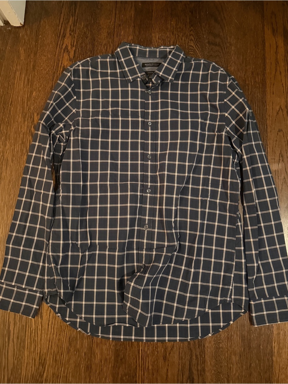 Banana Republic Button Down Camden Fit size Large
